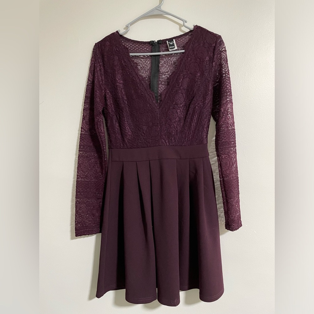 Windsor Homecoming Dress Medium